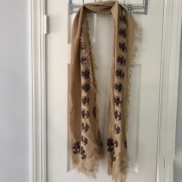 Accessories - Skull Fringe Long Scarf